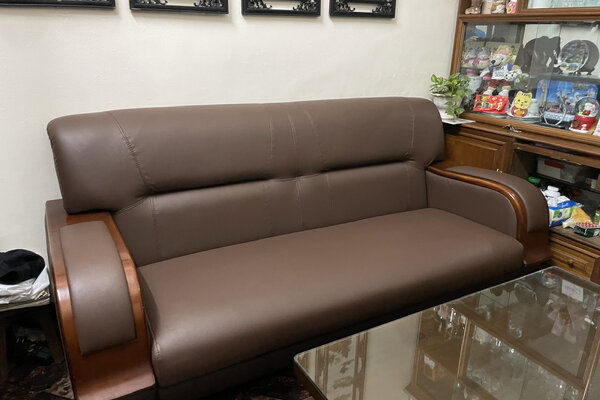 Bí Quyết Bảo Quản Và Vệ Sinh Ghế Sofa Hiệu Quả Cho Ngôi Nhà Bạn